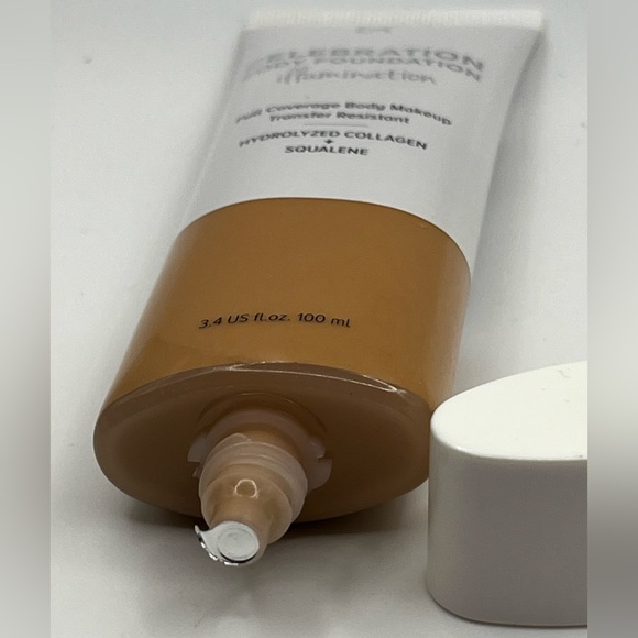 it Cosmetics Celebration Body Foundation Illumination - Picture 7 of 8
